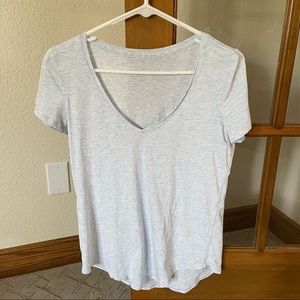 lululemon Love Tee, sz 4, Heathered Breezy (blue) EUC